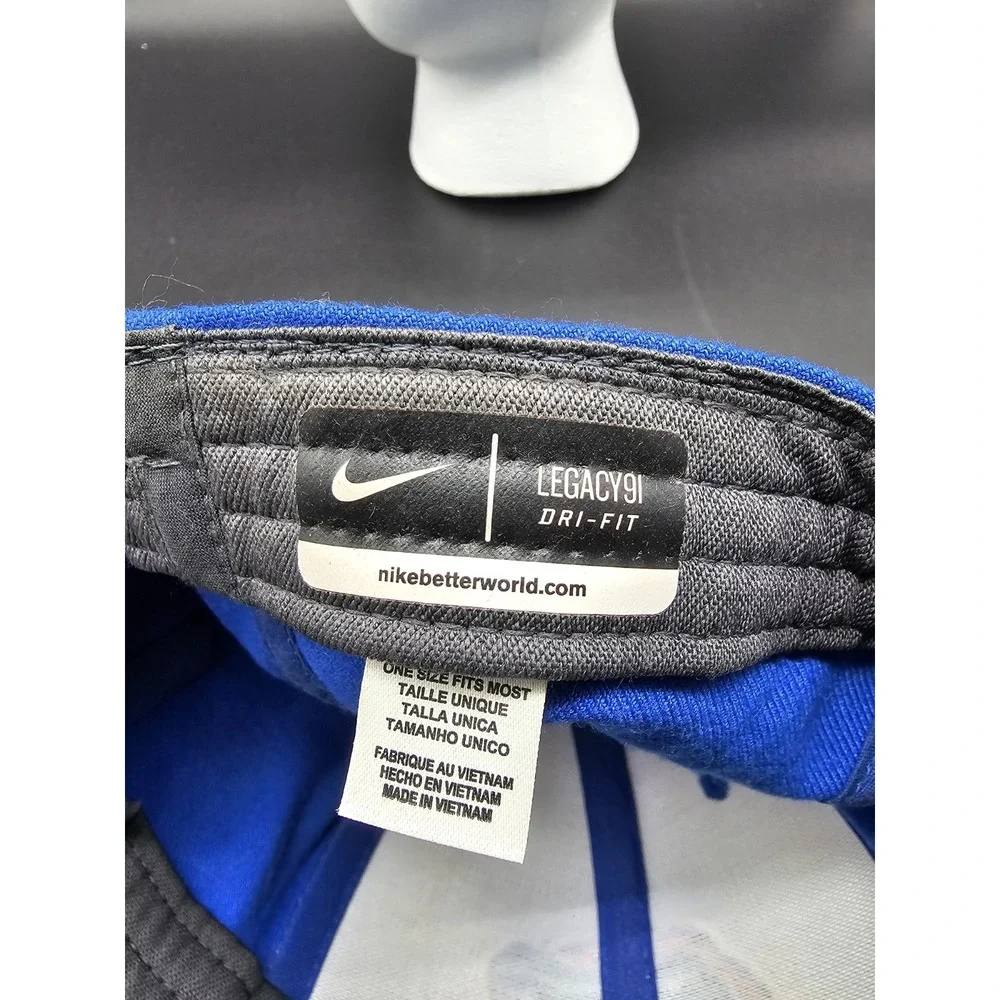 Nike Heritage‎ 91 Dri-Fit NCAA Florida Gators Embroidered Baseball Cap Hat
